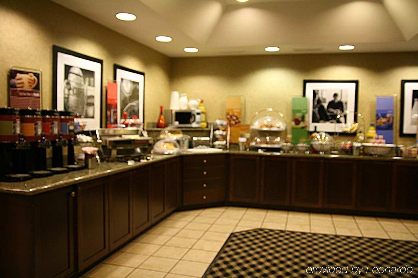 Hampton Inn Marshall Restoran fotoğraf
